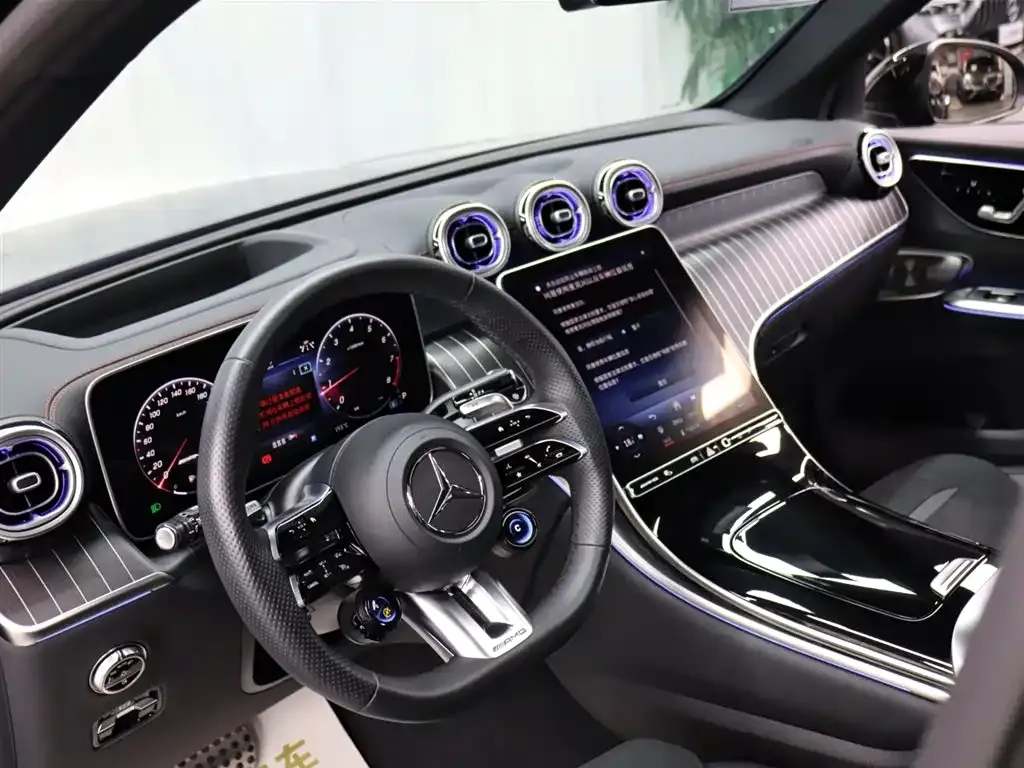 Mercedes-Benz GLC AMG — фото 8