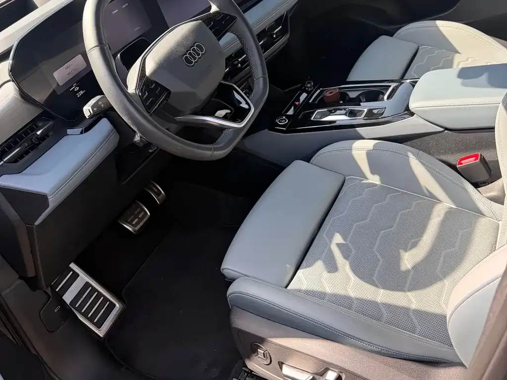 Audi Q6L e-tron 2025 из CN, фото 2