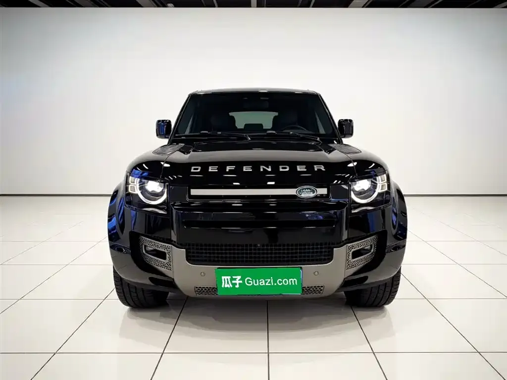 Land Rover Defender — фото 10