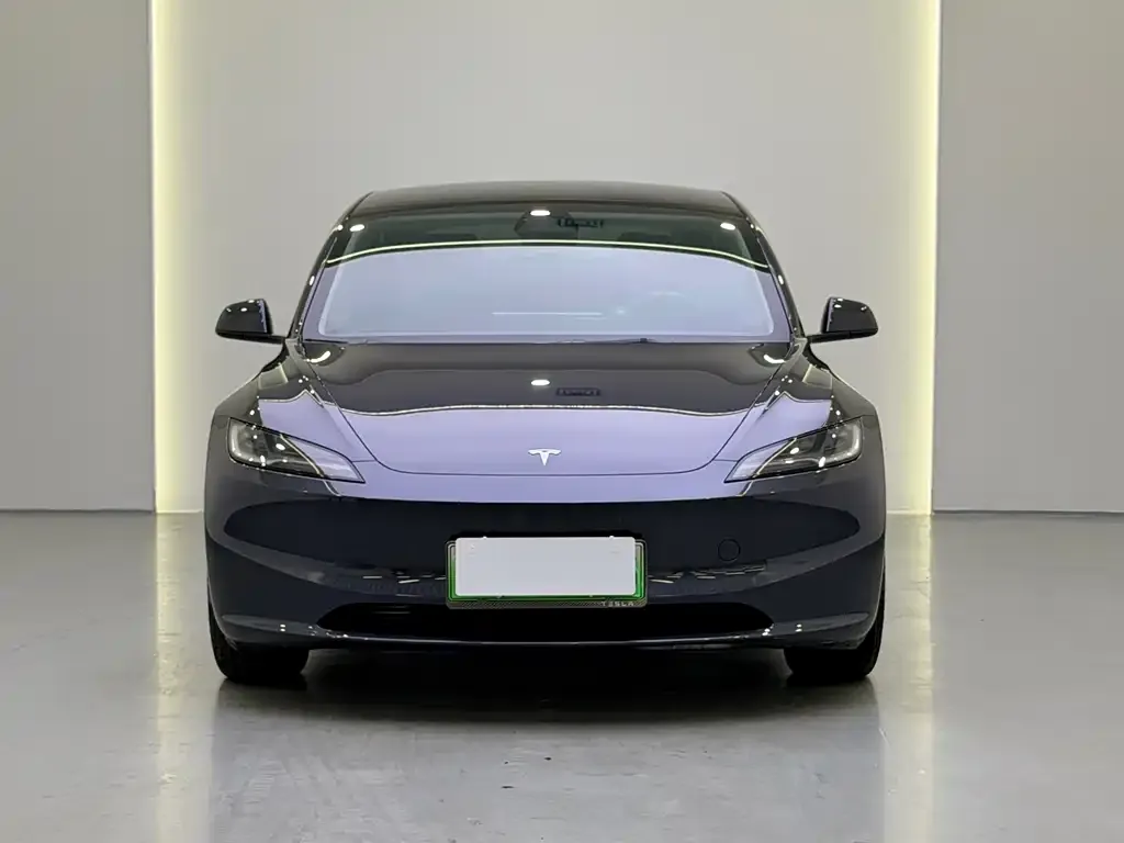 Tesla Model 3 — фото 3