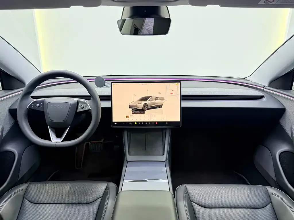 Tesla Model 3 — фото 9
