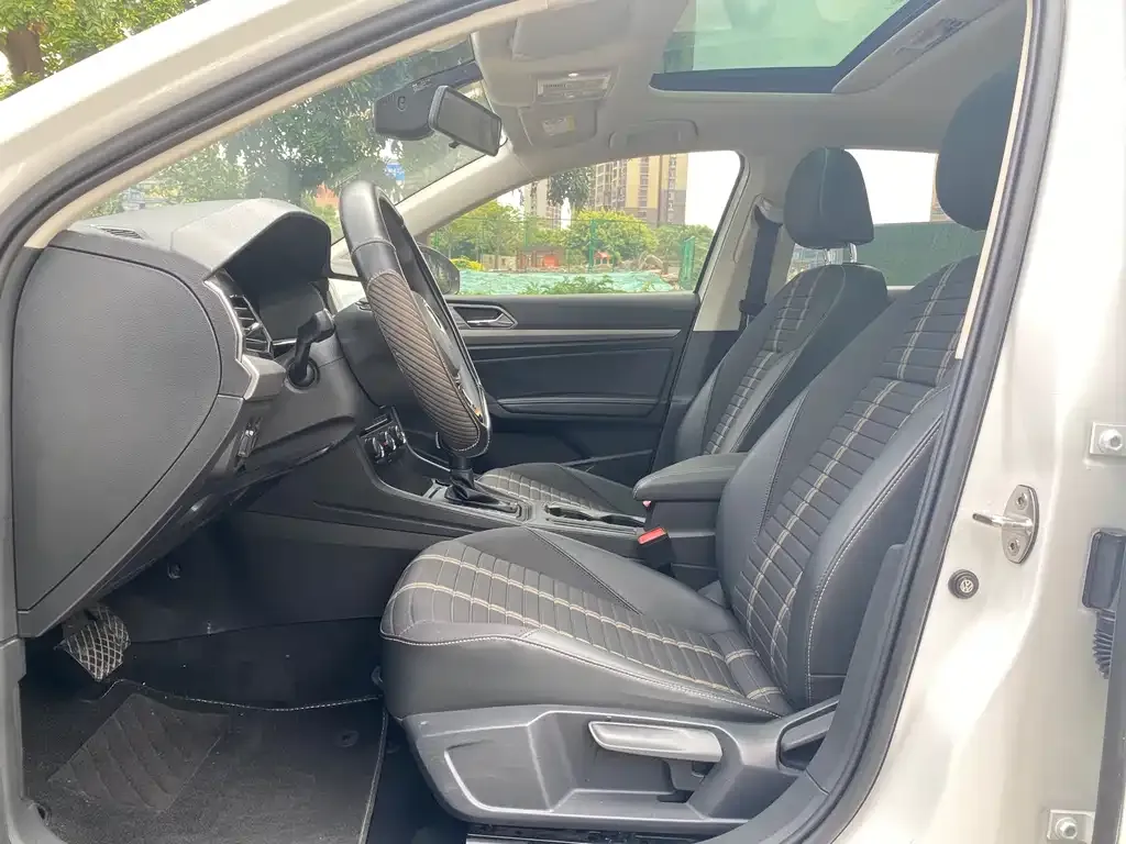 Volkswagen Lavida 2022 из CN, фото 2