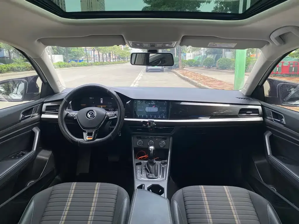 Volkswagen Lavida 2022 из CN, фото 3