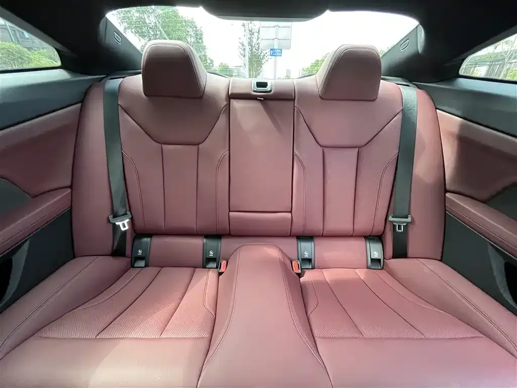 BMW 4 Series 2023 из CN, фото 10