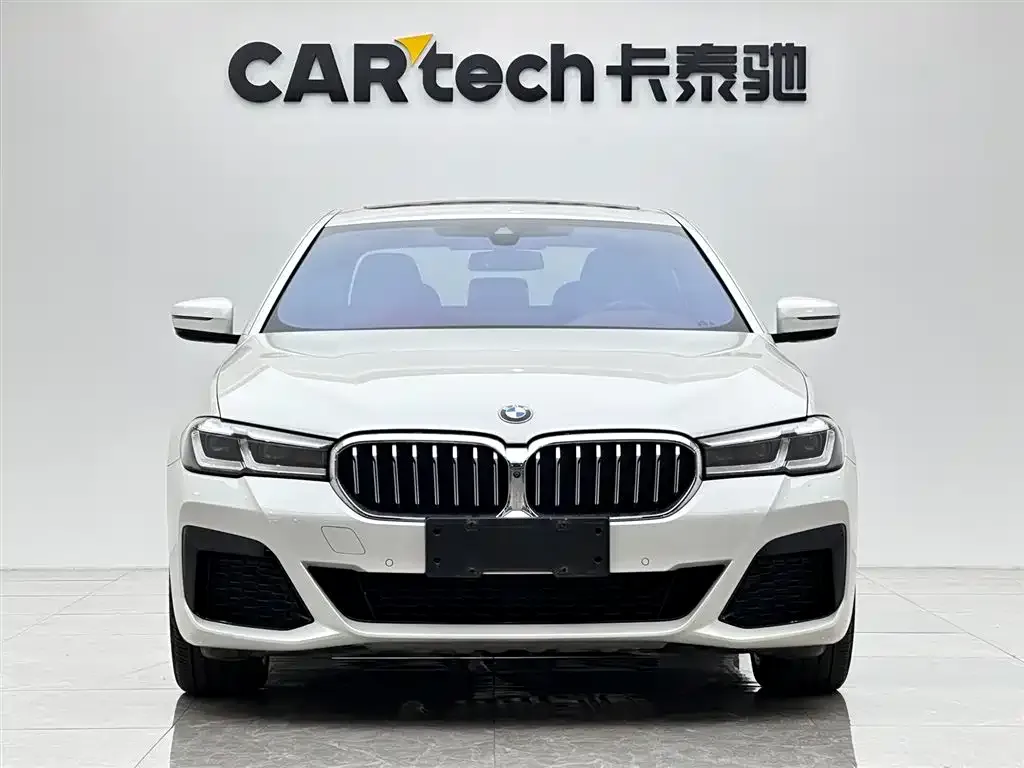 BMW 5 Series — фото 3