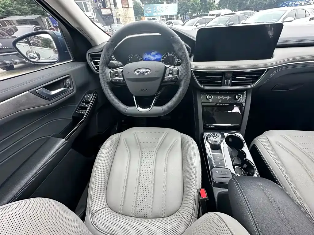 Ford Escape 2023 из CN, фото 6