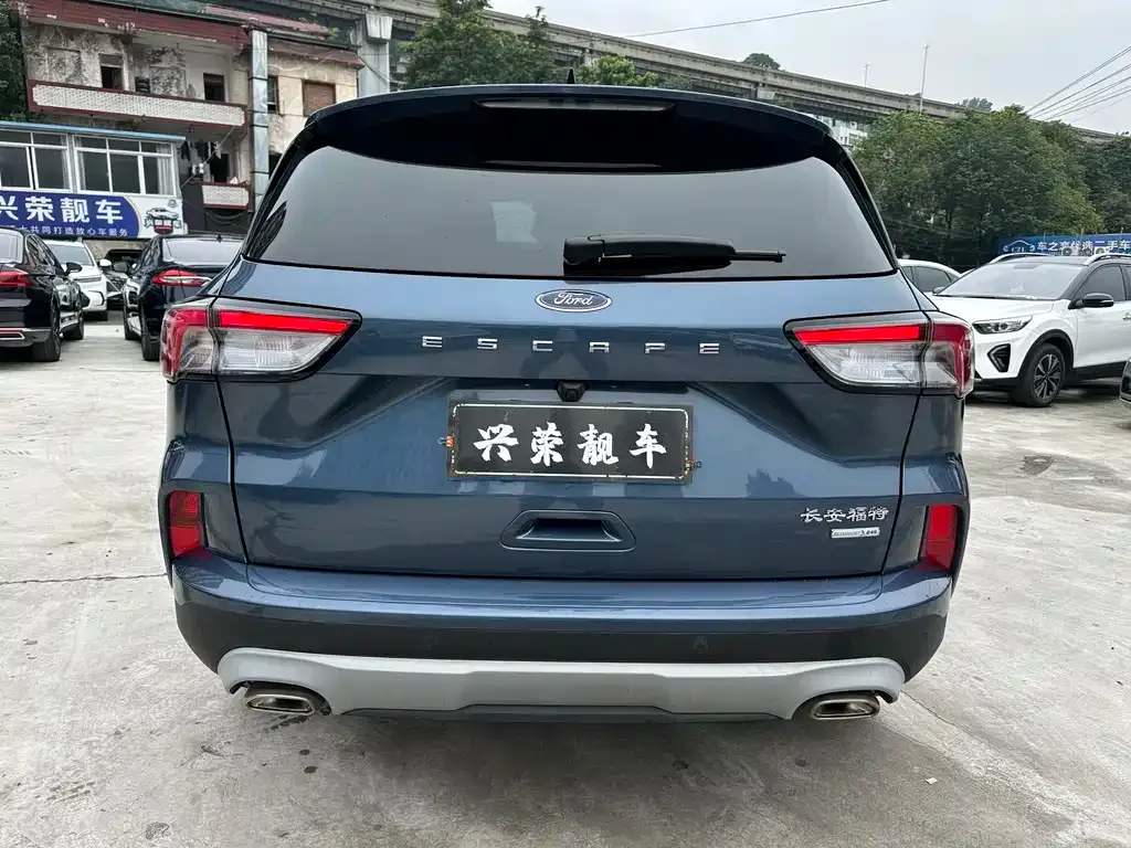 Ford Escape 2023 из CN, фото 5