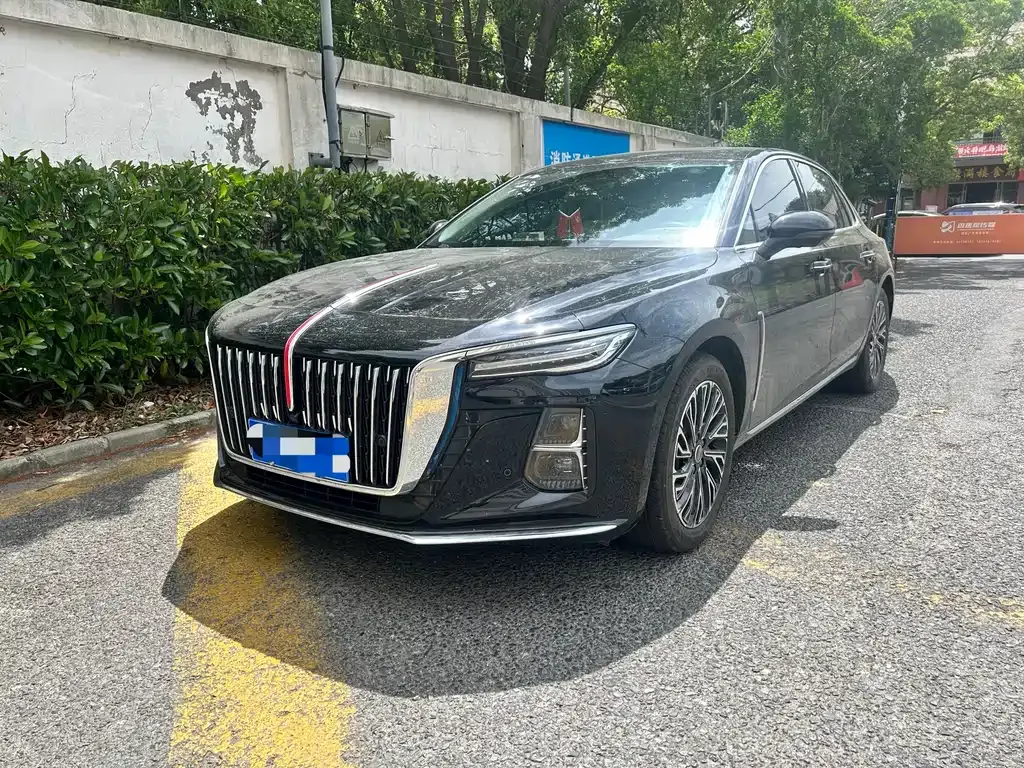 Hongqi H5 — фото 1