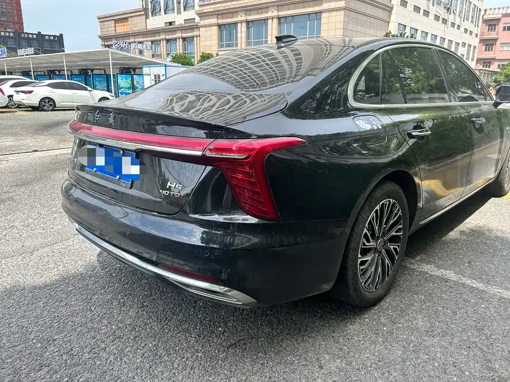 Hongqi H5 — фото 8
