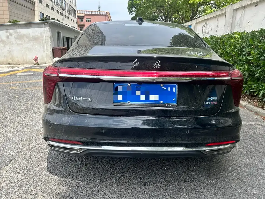 Hongqi H5 — фото 3