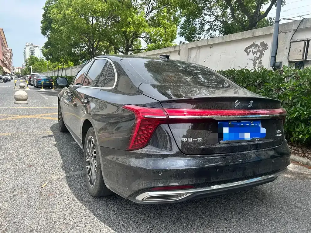 Hongqi H5 — фото 10