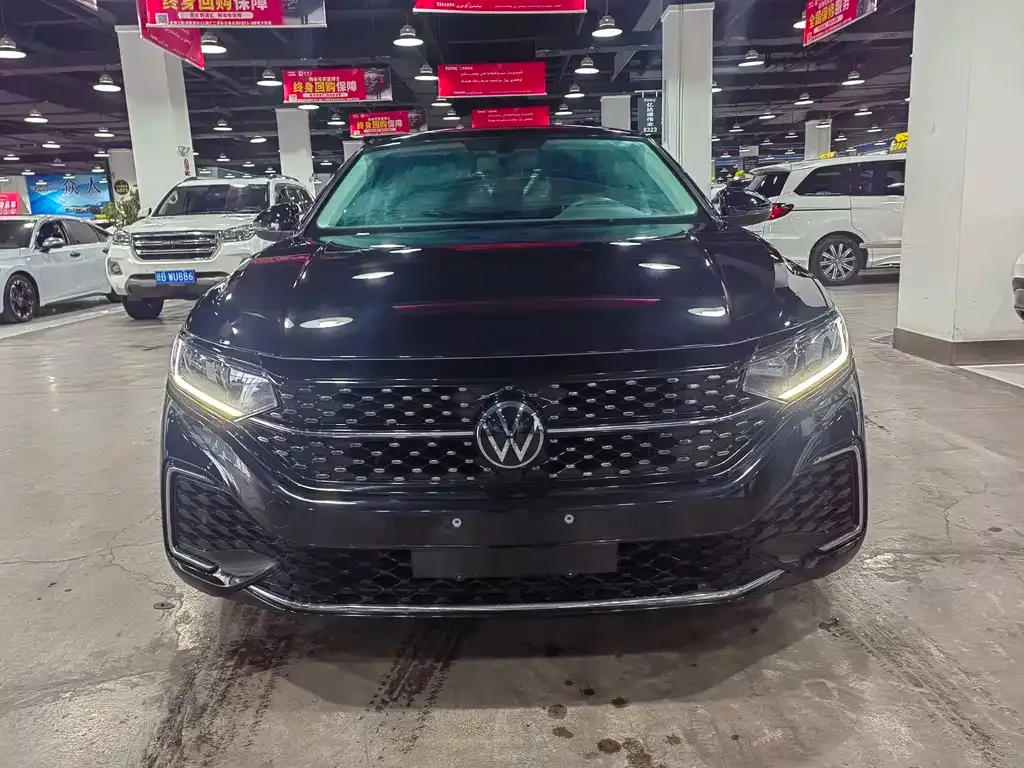 Volkswagen Passat — фото 7