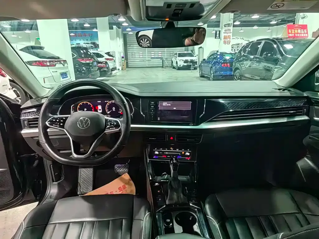 Volkswagen Passat — фото 8