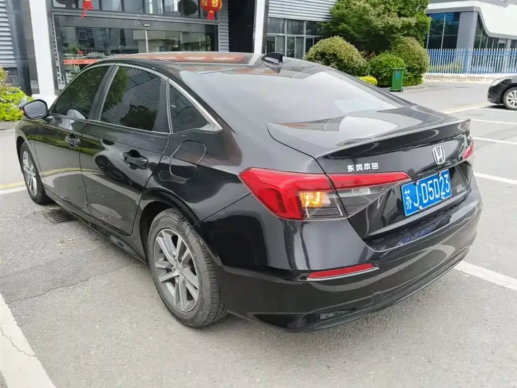 Honda Civic — фото 10