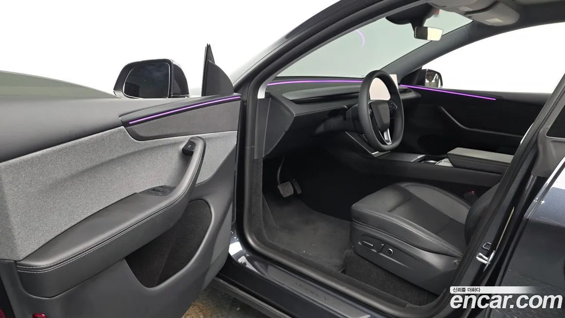 Tesla Model Y — фото 7