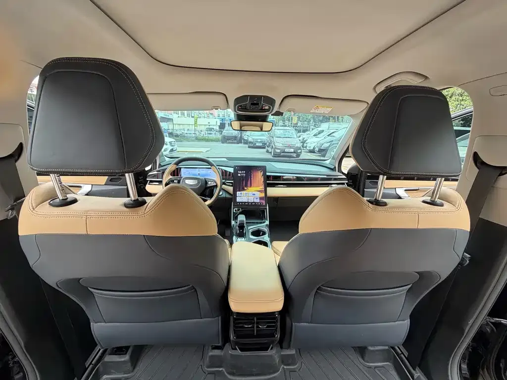 Geely Boyue L 2023 из CN, фото 2