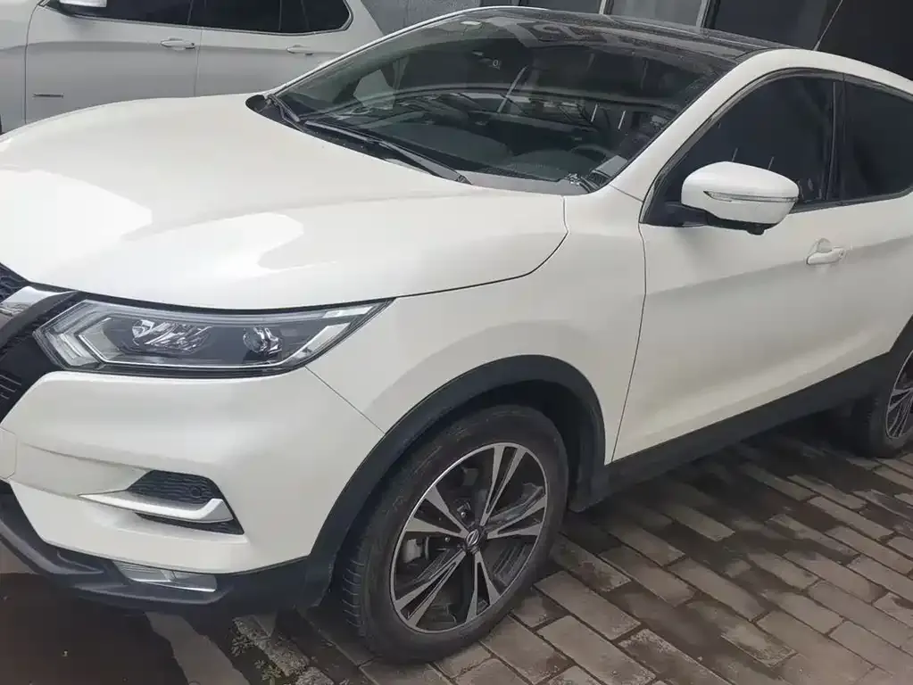 Nissan Qashqai — фото 4