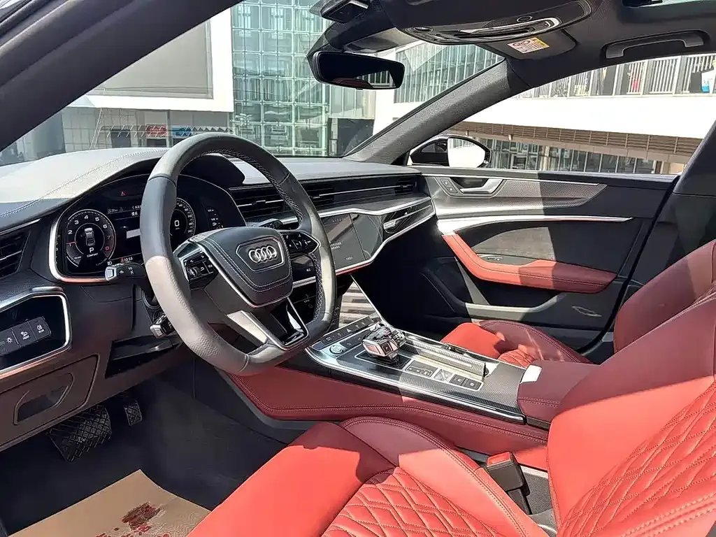 Audi A7L 2024 из CN, фото 3