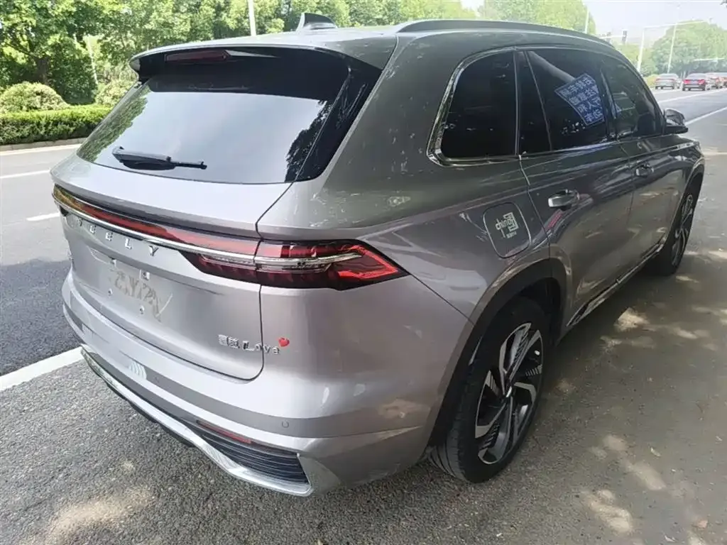 Geely Xingyue L — фото 10