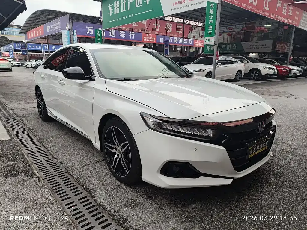 Honda Accord — фото 6