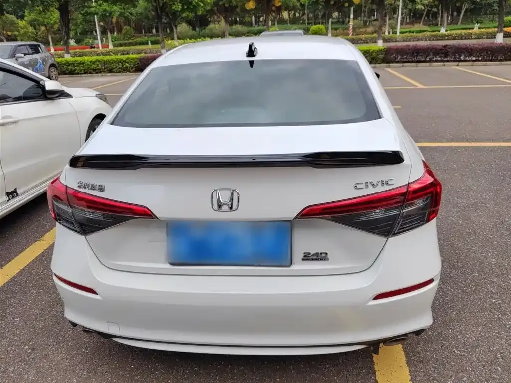 Honda Civic — фото 10