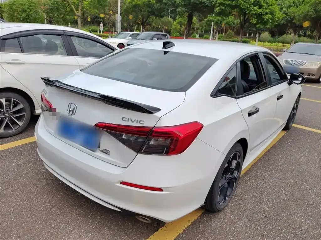 Honda Civic — фото 5