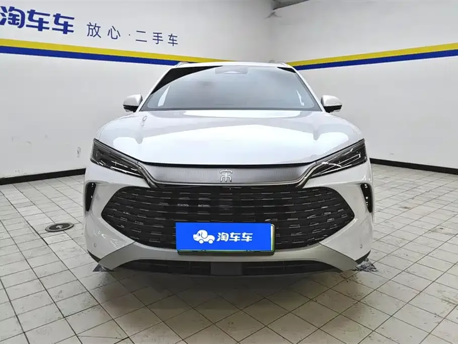 BYD L DM-i — фото 3