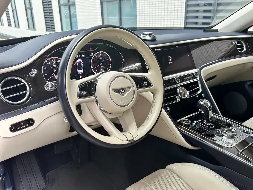Bentley Flying Spur 2021 из CN, фото 4