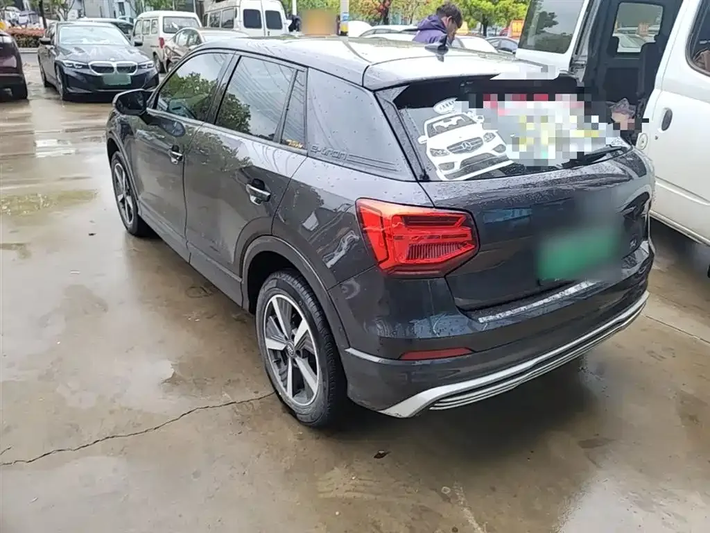 Audi Q2L e-tron 2021 из CN, фото 8