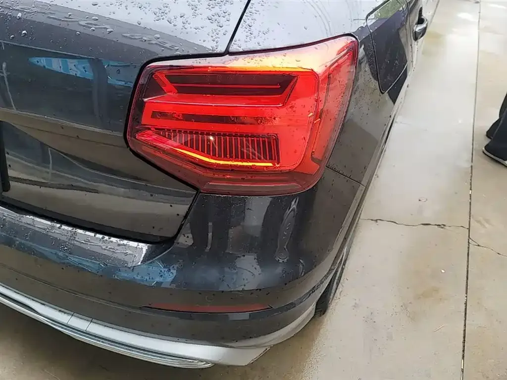 Audi Q2L e-tron 2021 из CN, фото 2