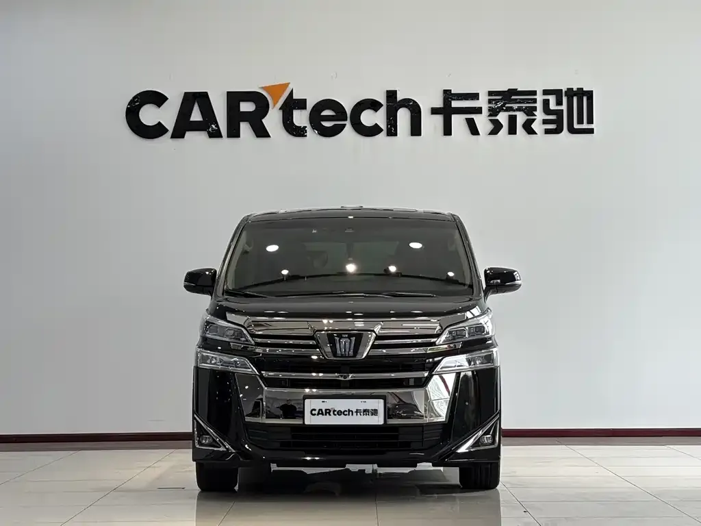 Toyota Vellfire — фото 3