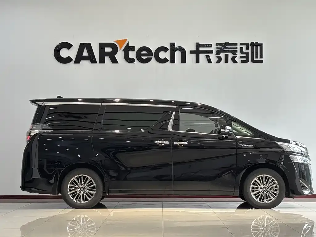Toyota Vellfire — фото 7
