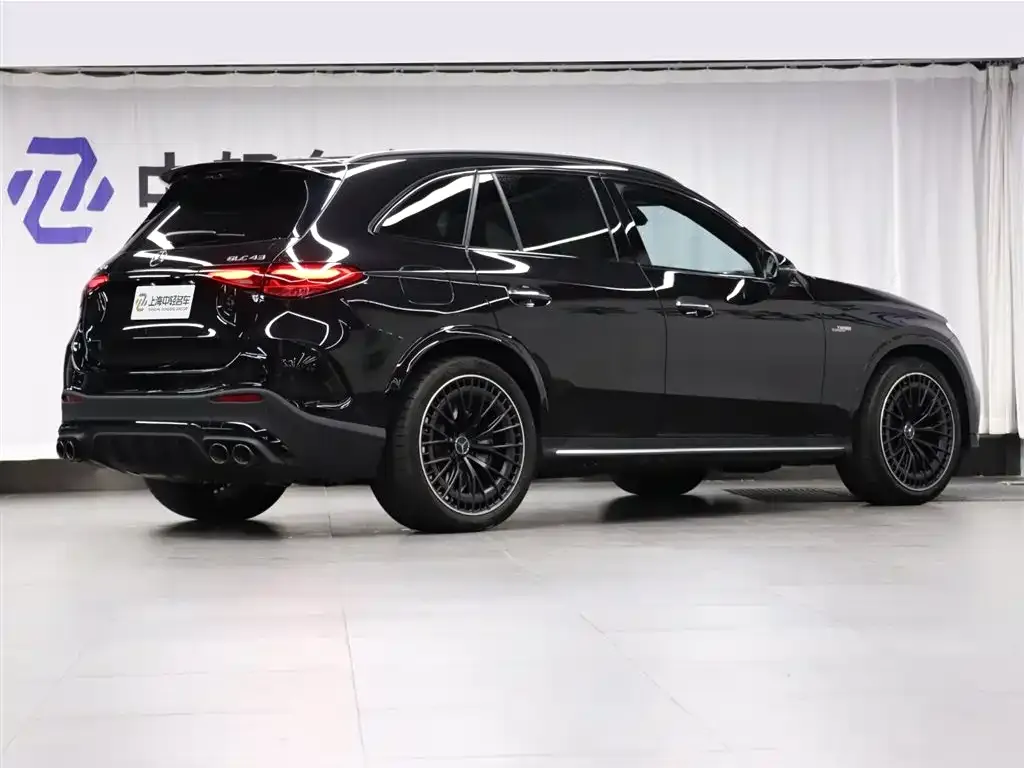 Mercedes-Benz GLC AMG — фото 6