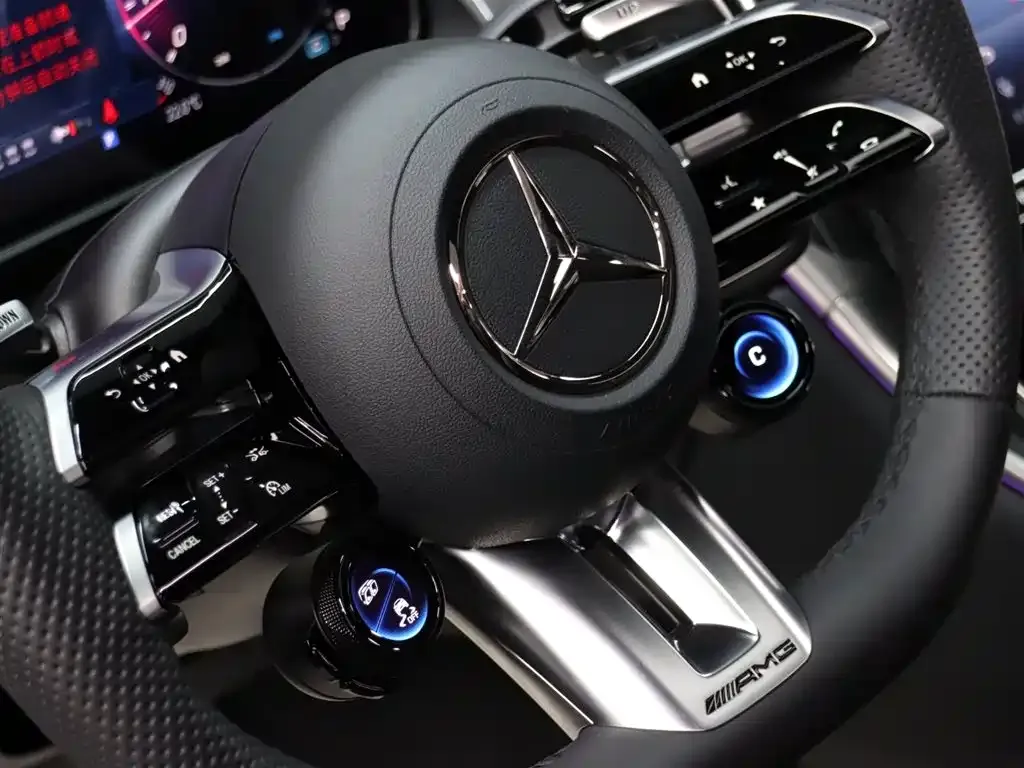 Mercedes-Benz GLC AMG — фото 7