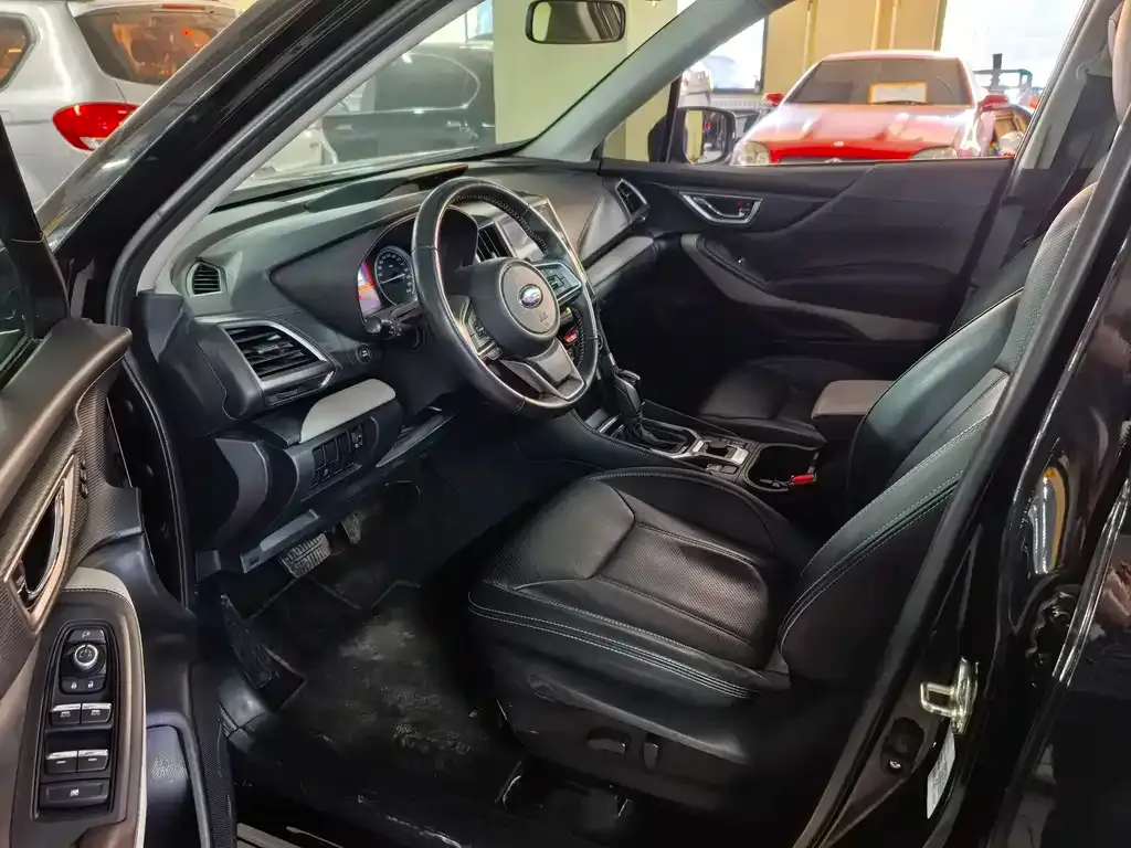 Subaru Forester 2022 из CN, фото 3