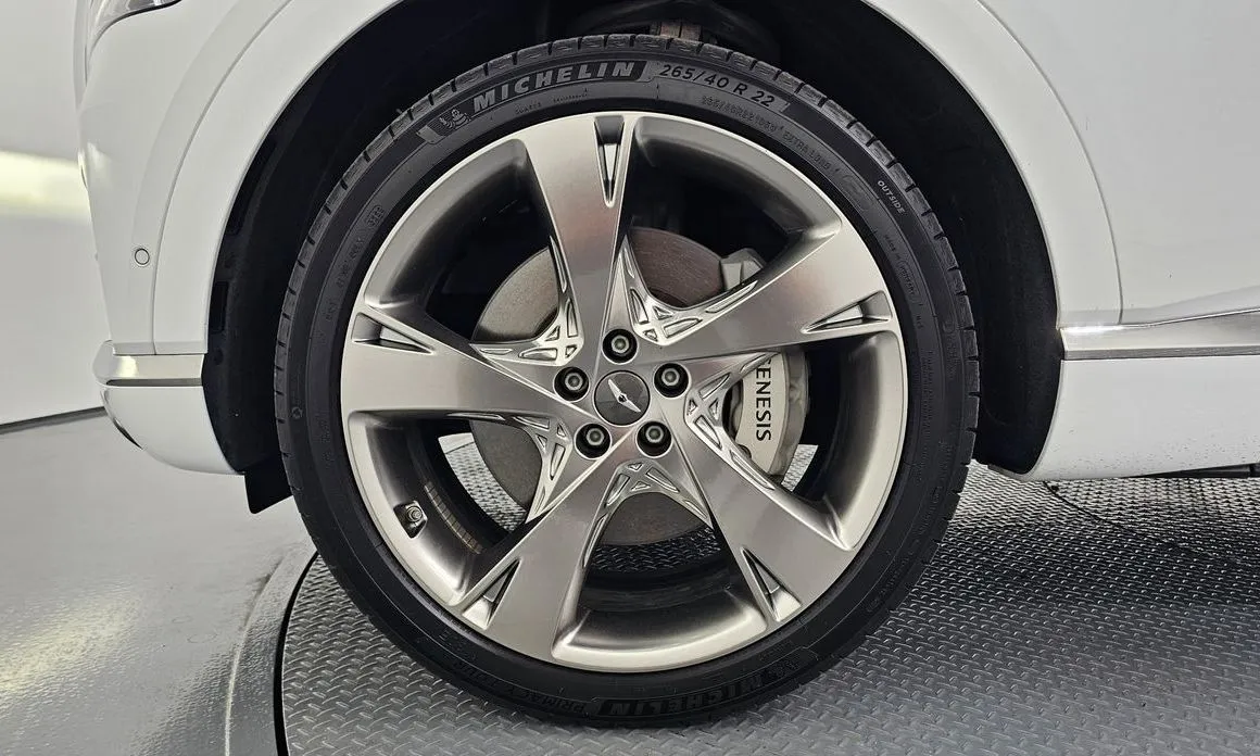 Genesis GV80 — фото 10