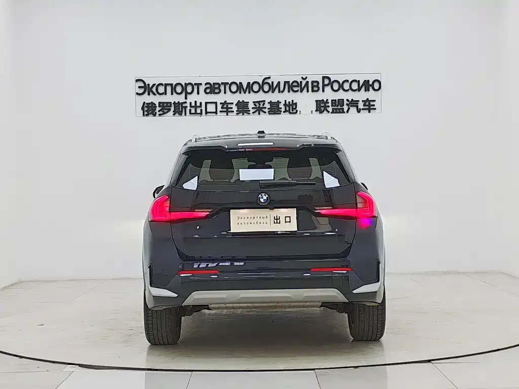 BMW X1 — фото 7