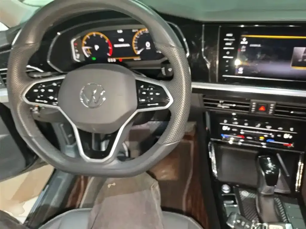 Volkswagen Passat — фото 3