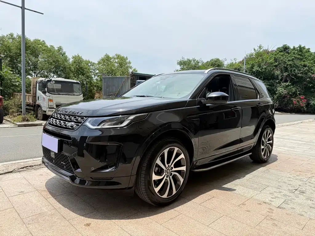 Land Rover Discovery Sport — фото 1