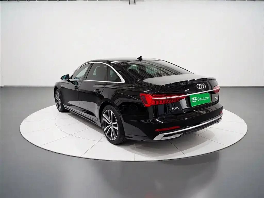 Audi A6L — фото 6
