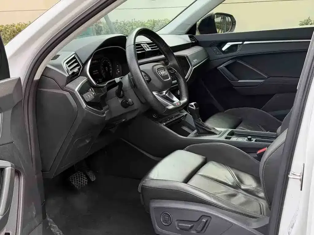 Audi Q3 Sportback — фото 3