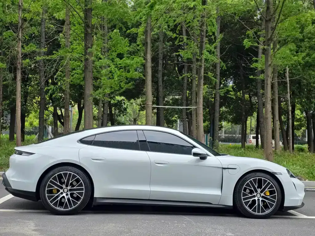 Porsche Taycan 2021 из CN, фото 6