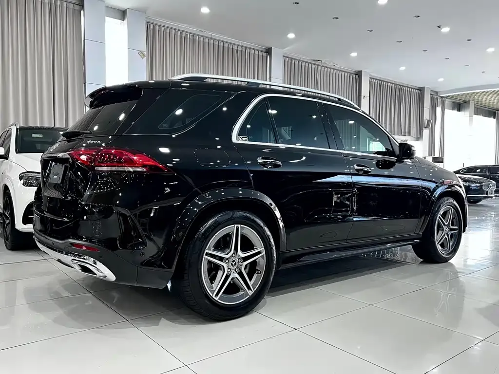 Mercedes-Benz GLE — фото 8