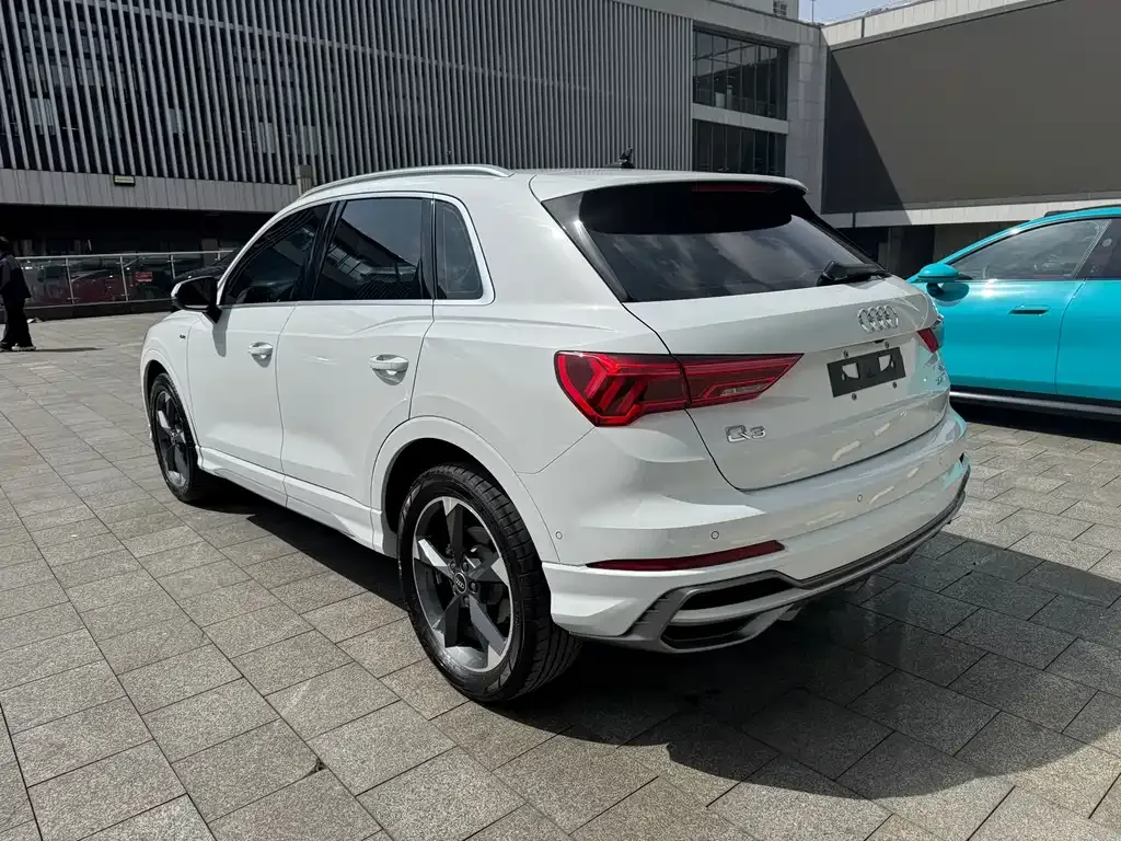 Audi Q3 — фото 9