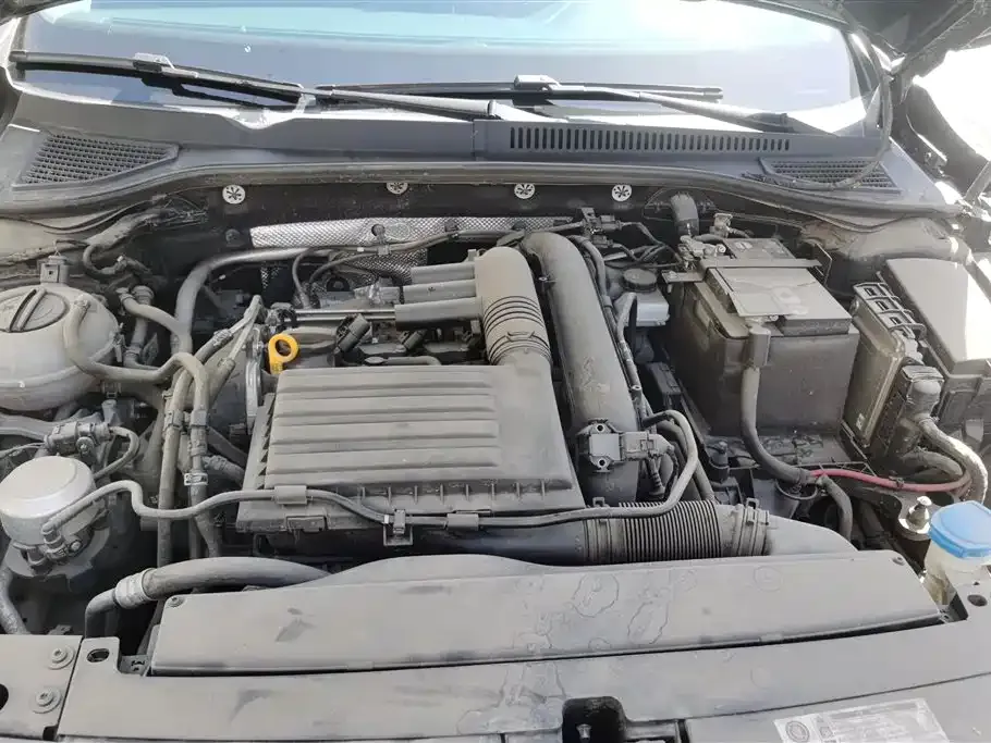 Volkswagen Passat 2021 из CN, фото 2