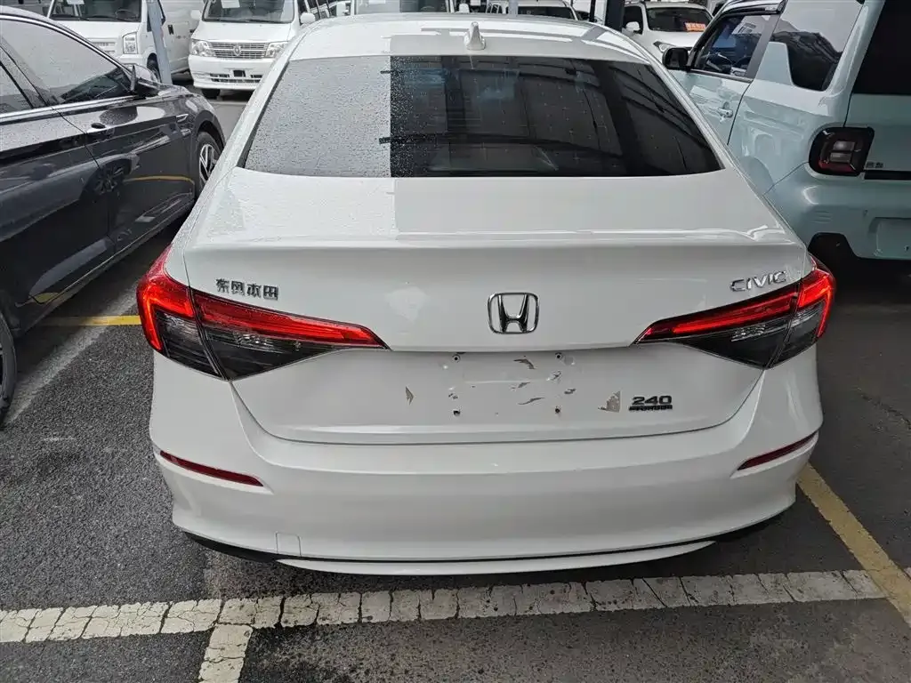 Honda Civic — фото 8