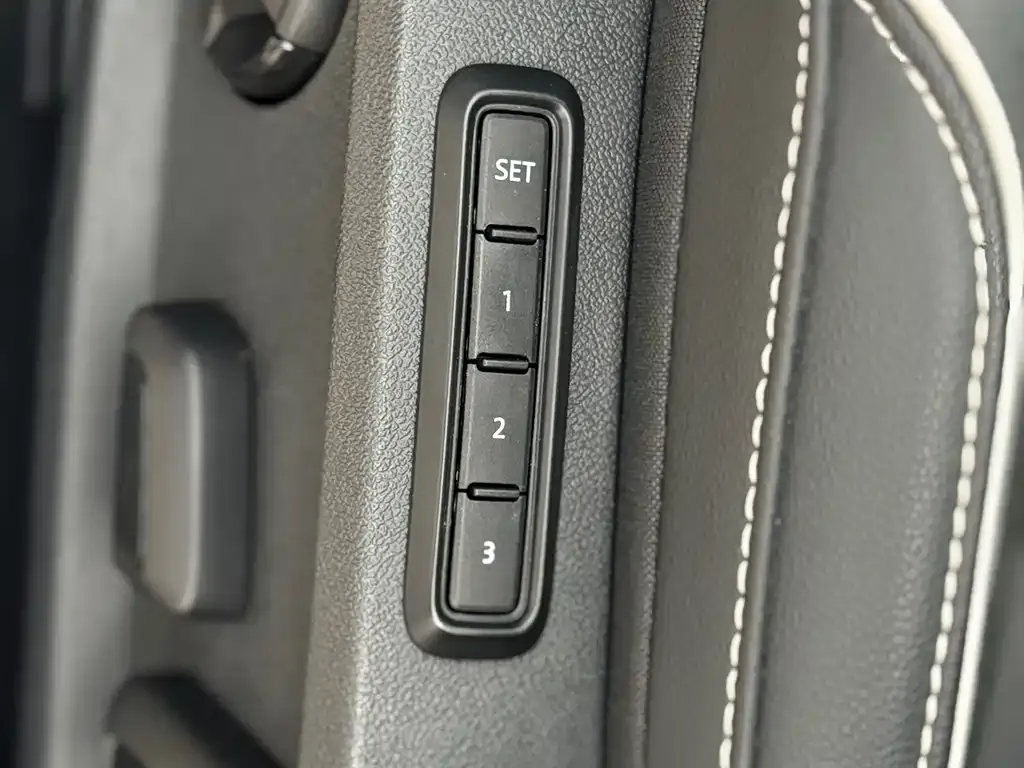 Volkswagen Passat — фото 7