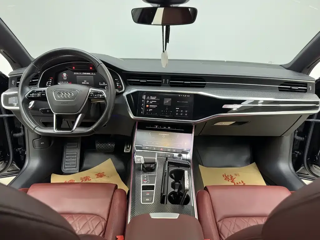 Audi A7L — фото 6