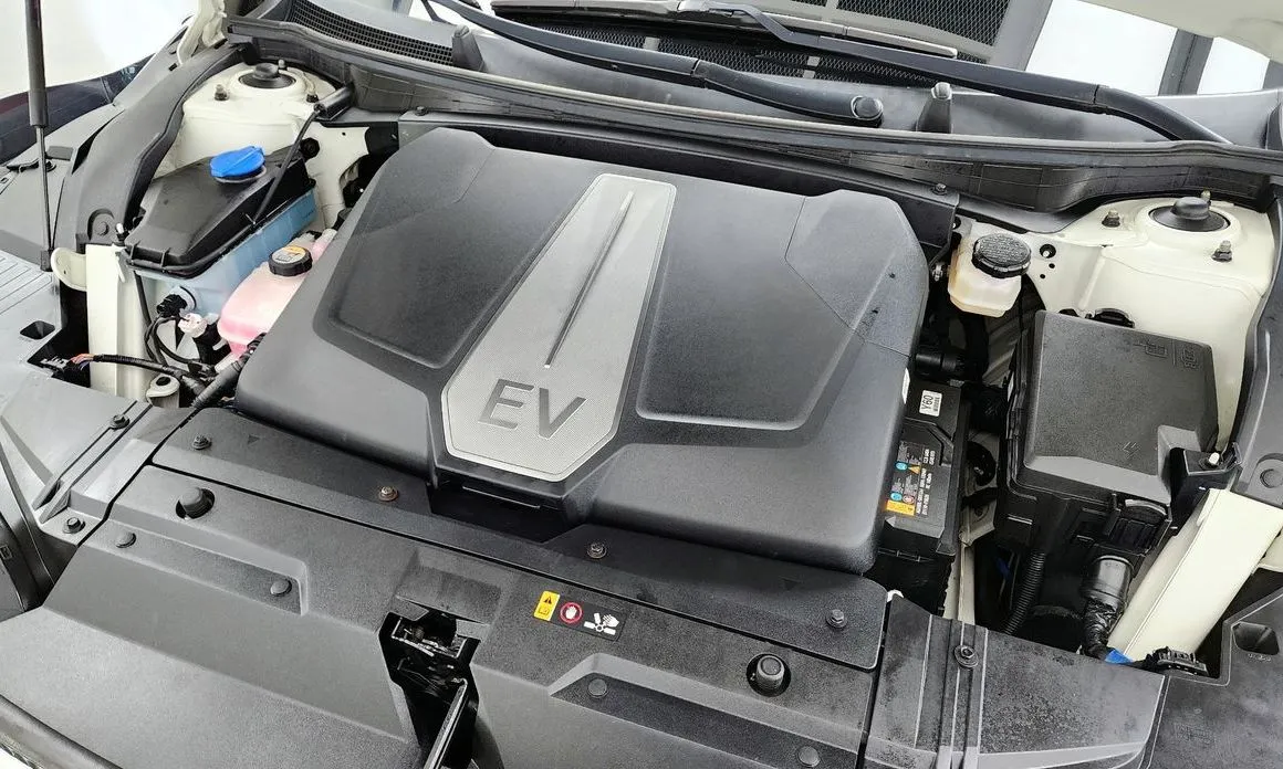 Kia EV6 — фото 9