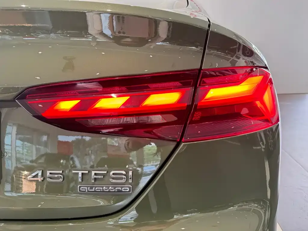 Audi A5 (Import) — фото 3
